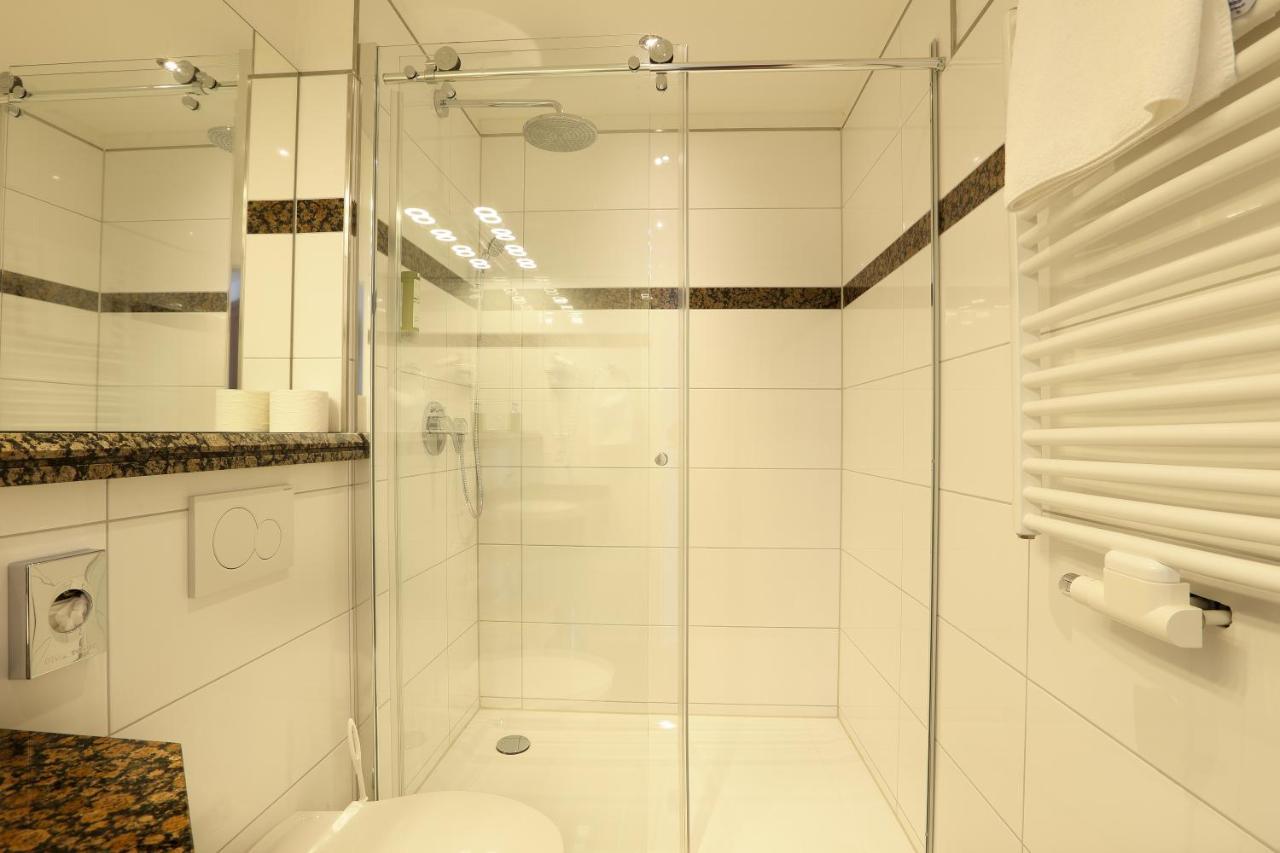 Hotel Freihof Hiddenhausen Zewnętrze zdjęcie