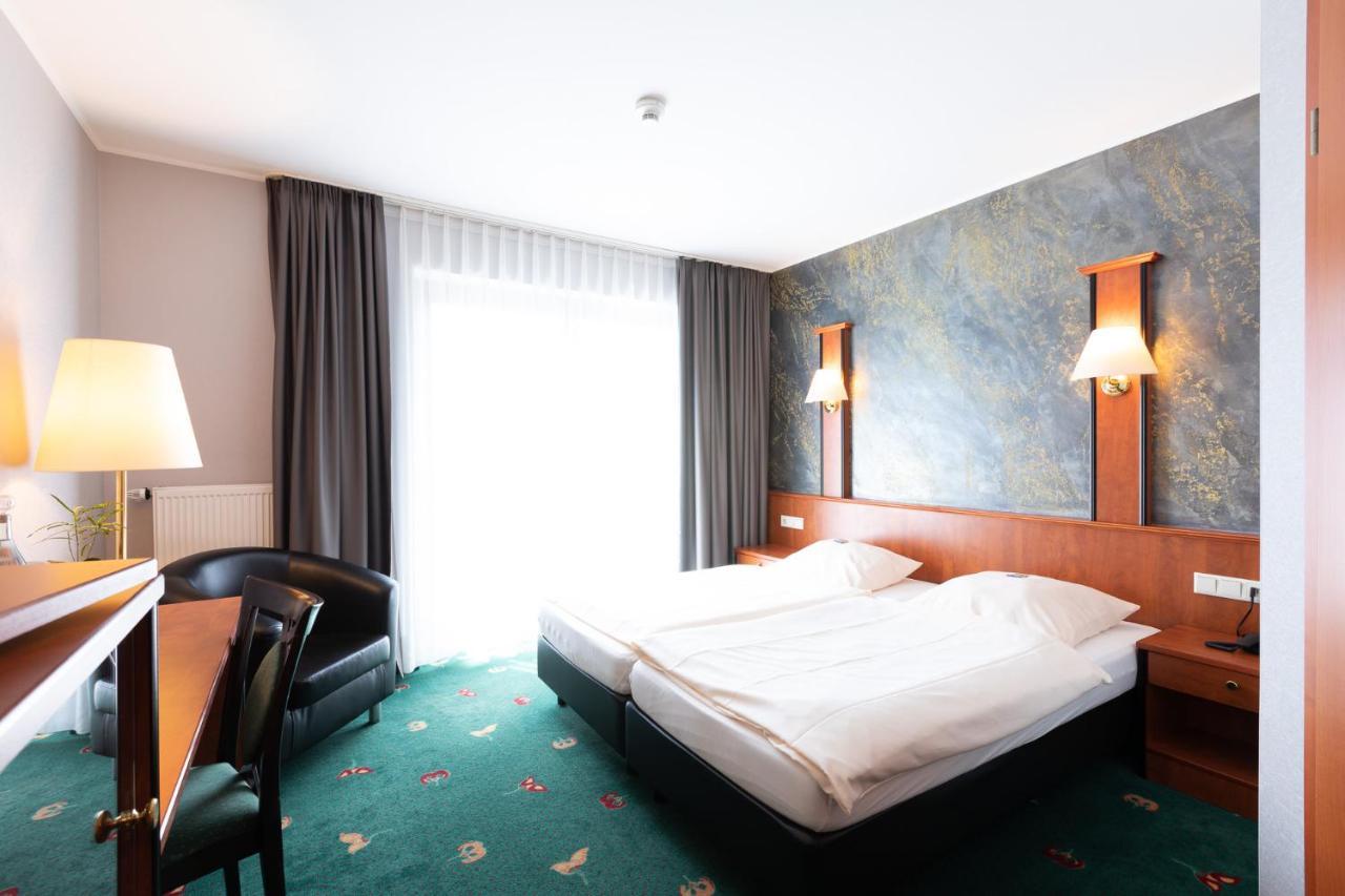 Hotel Freihof Hiddenhausen Zewnętrze zdjęcie