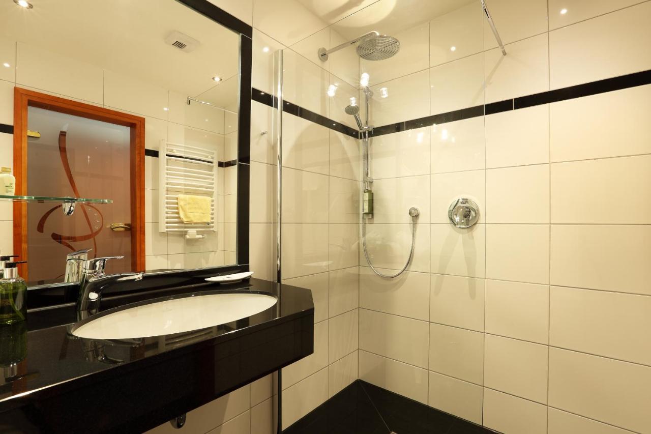 Hotel Freihof Hiddenhausen Zewnętrze zdjęcie
