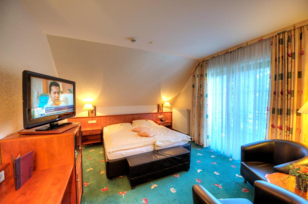 Hotel Freihof Hiddenhausen Pokój zdjęcie
